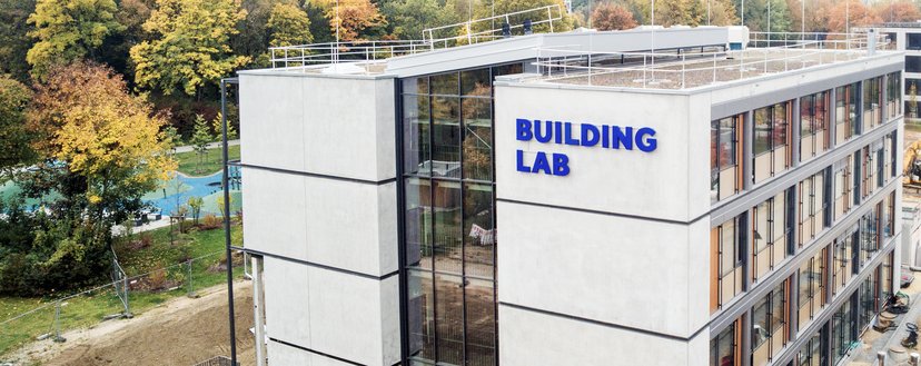 Das Building Lab der Bayerischen Bauindustrie wird fertig